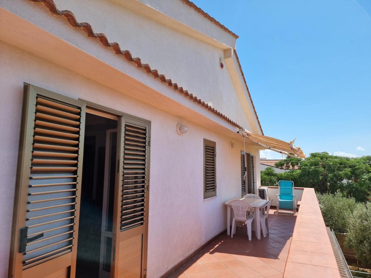 Villa Flora - With Sea View, 2 Minutes Walk To Beach Trappeto  Exterior photo