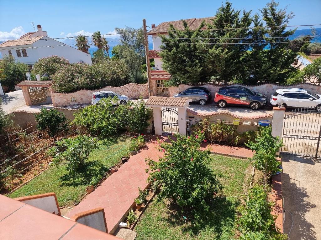Villa Flora - With Sea View, 2 Minutes Walk To Beach Trappeto  Exterior photo